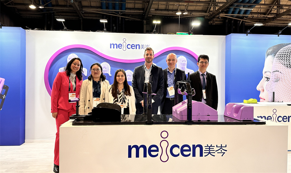 Share some photos taken from our ESTRO 2024 booth. We will remember the good times in Glasgow.
